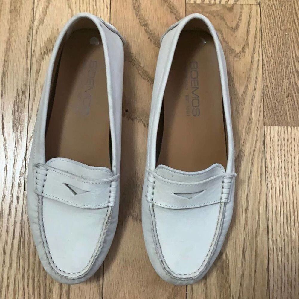 BOEMOS MOCCASINS SIZE 8